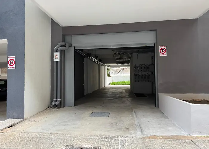 Central Apartment With Private Parking